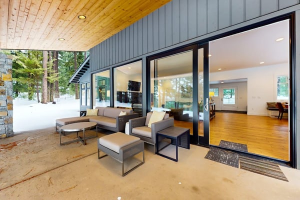 Gorgeous tree-lined home with hot tub, fireplace, grill, mountain views, & AC