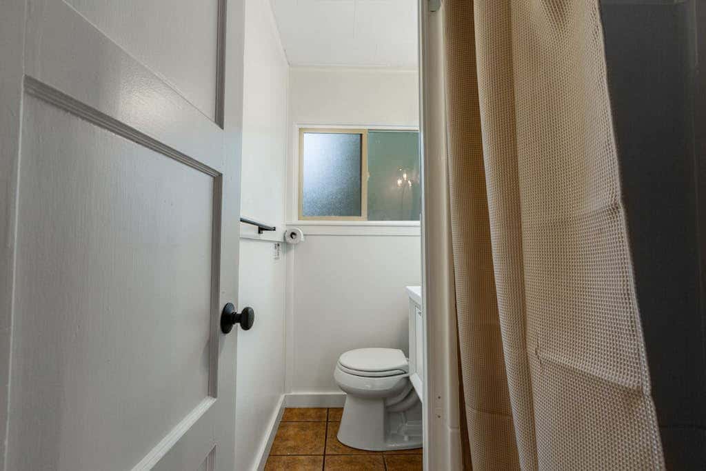 Mount Olympus Suite, Room 9 at Mount Walker Inn