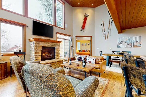 Private all-season cabin within walking distance of the lifts, fireplace, & deck