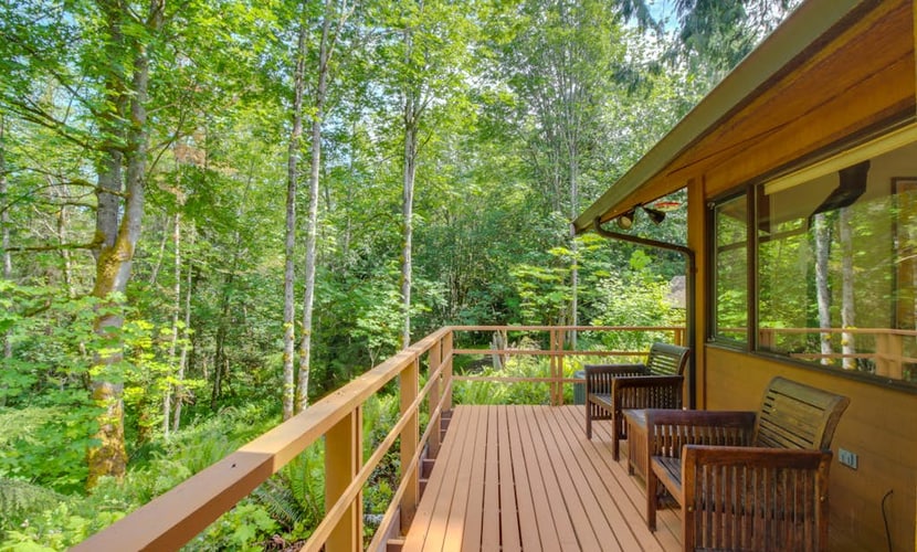 Northwest Art & Stylish Comfort Nestled Among the Trees