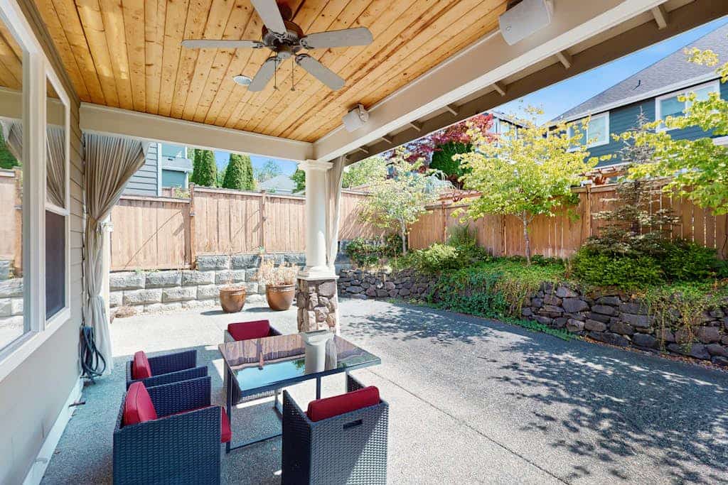 Spacious getaway home with fireplace, private patio & grill