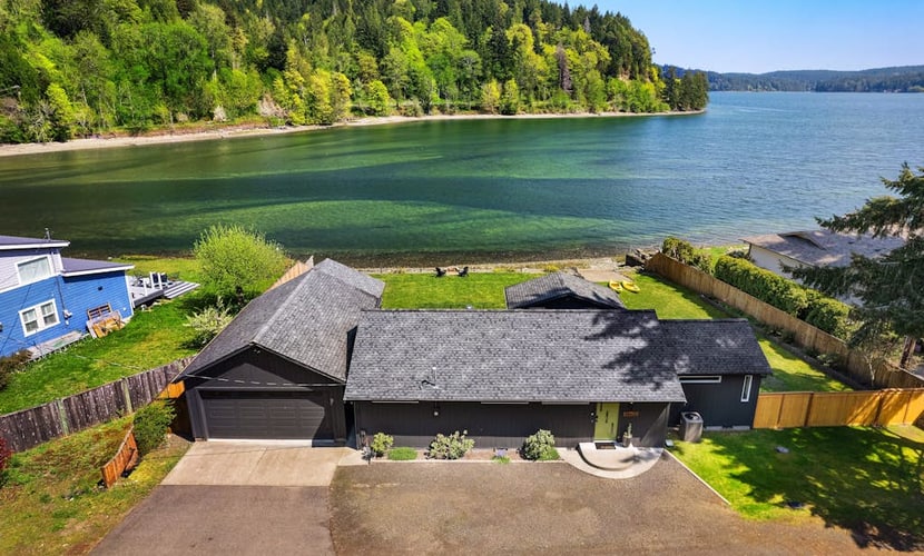 Modern Waterfront Escape with Grill, Patio, and Nature Views