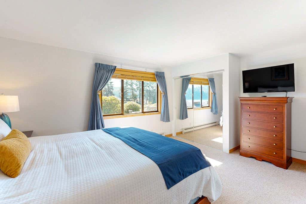 Ludlow Seaside Hale'