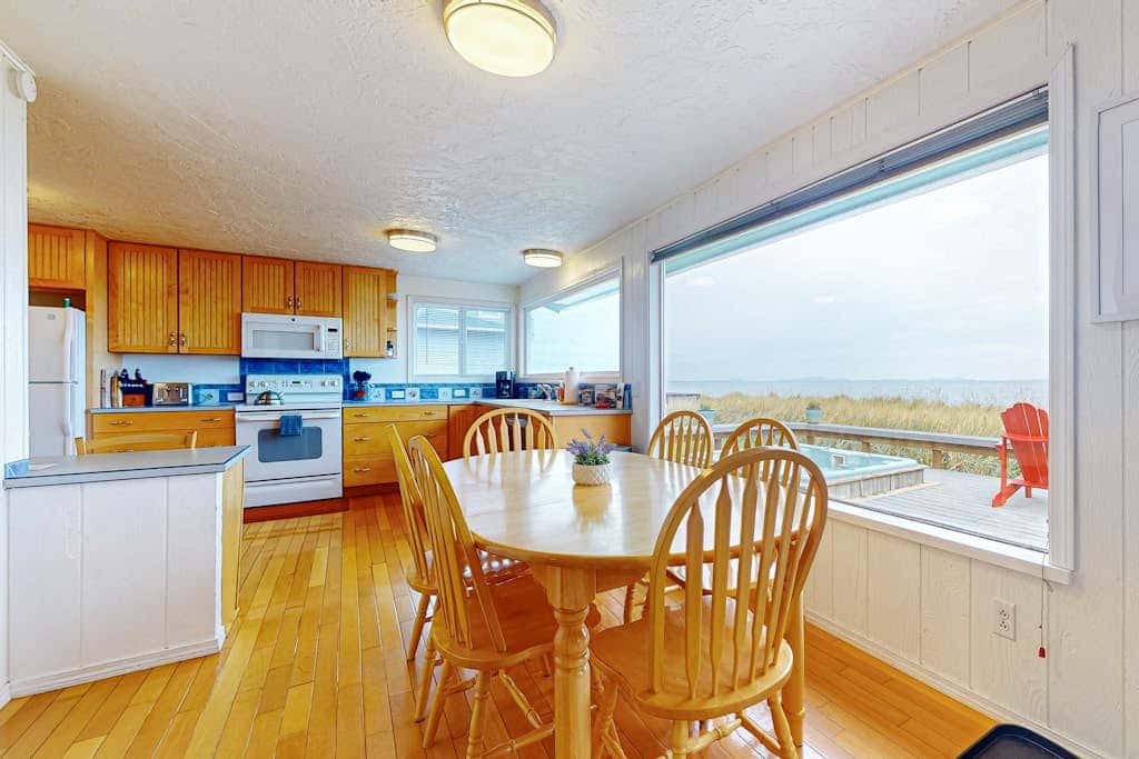 3 Crabs Beach House