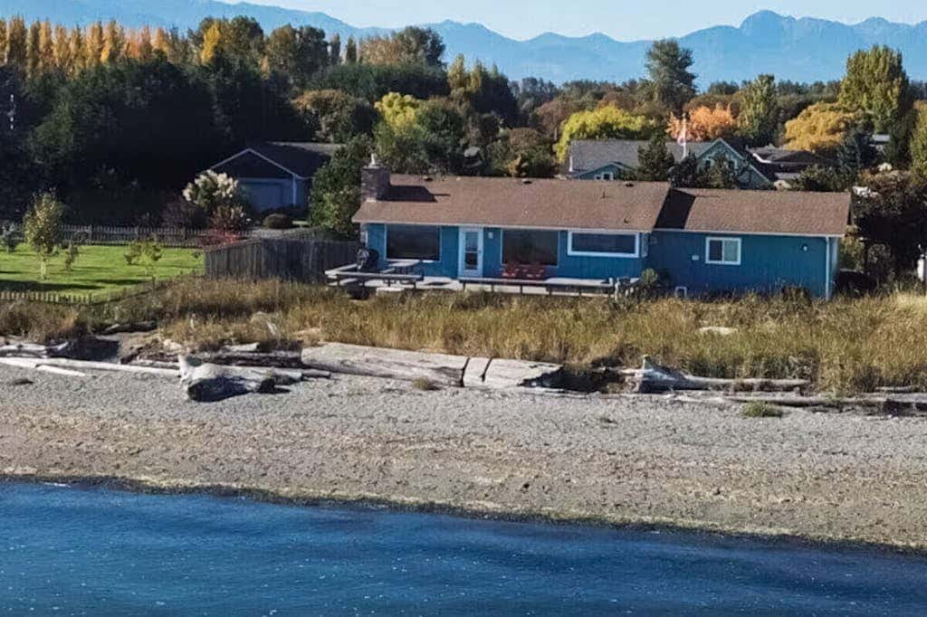 3 Crabs Beach House