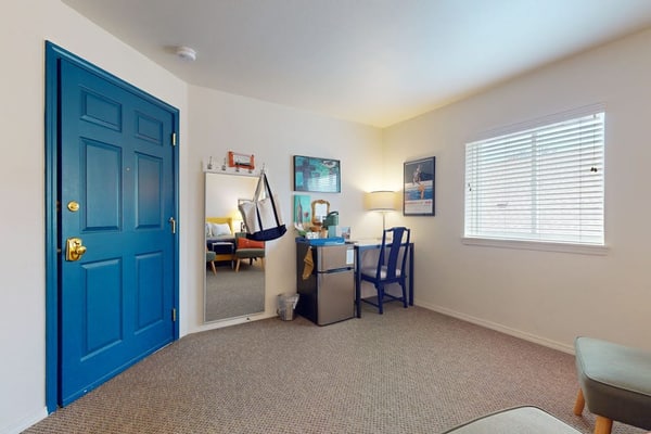 Charming hotel suite just steps away from Downtown Port Townsend