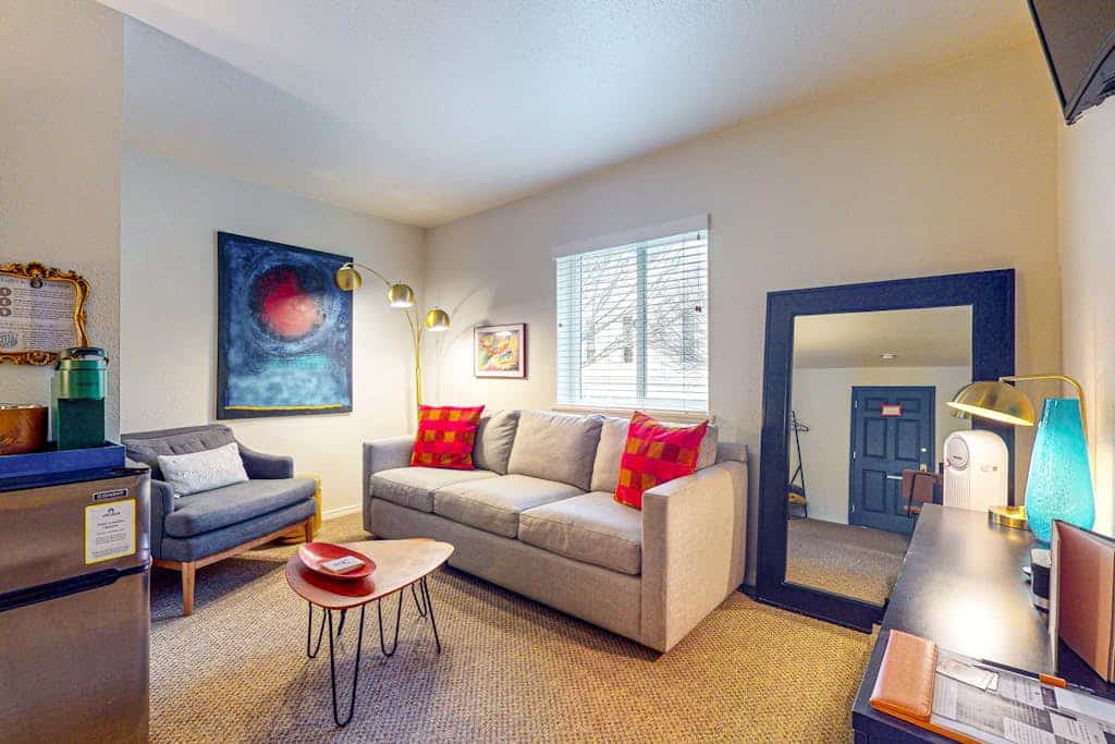 Chic hotel suite just steps away from Downtown Port Townsend