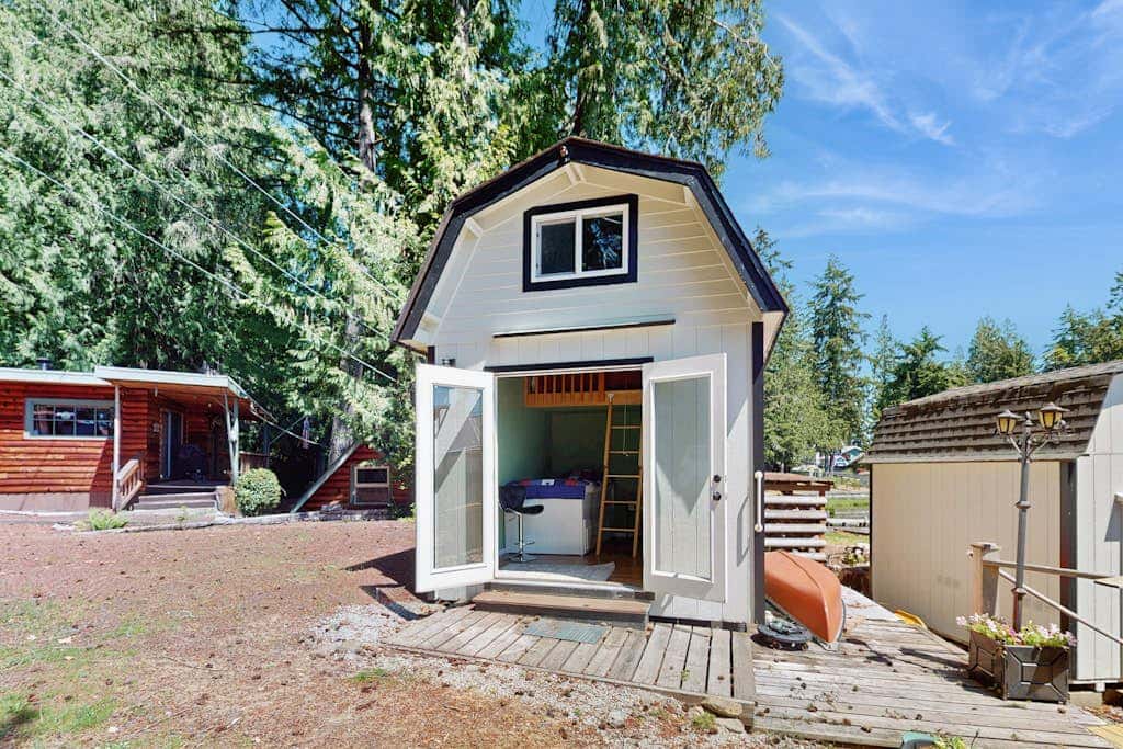 Cottage at the Cove