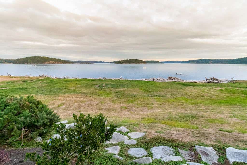 Spacious bayfront home w/ sauna, patio, views, & easy beach access
