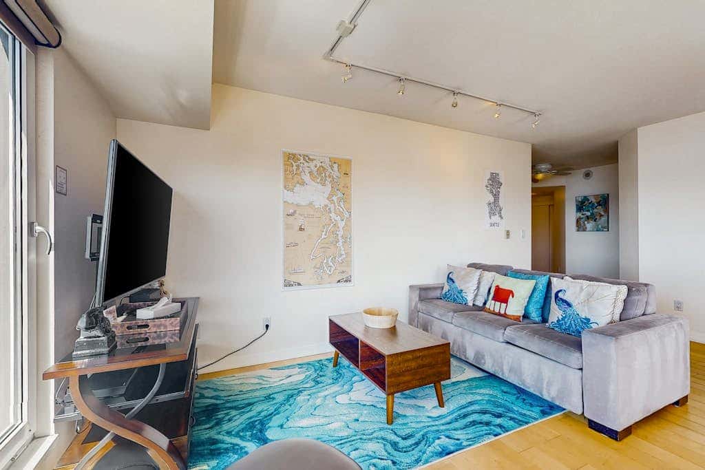 Elliott Bay Luxury Suite of Newmark