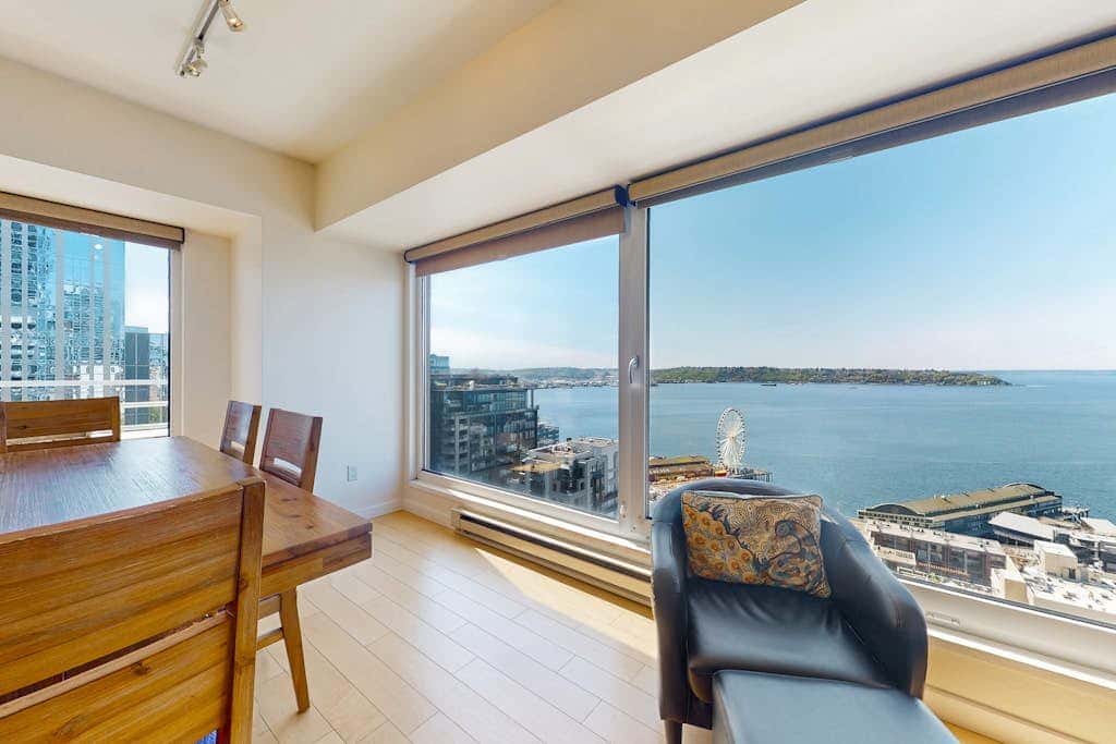 Elliott Bay Luxury Suite of Newmark