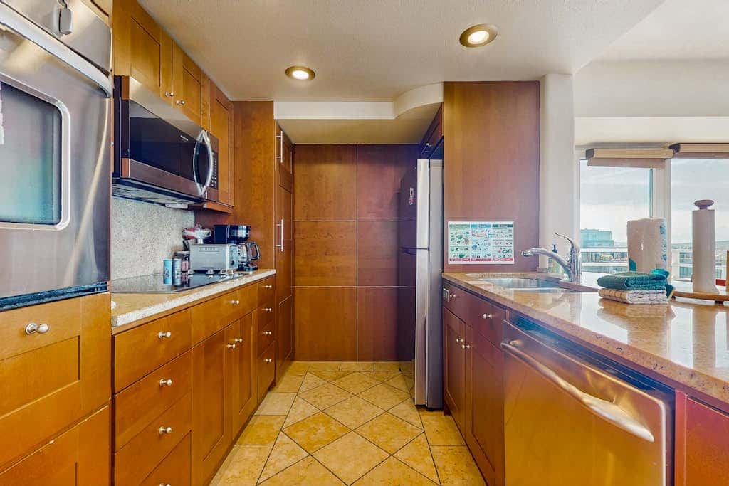 Elliott Bay Luxury Suite of Newmark