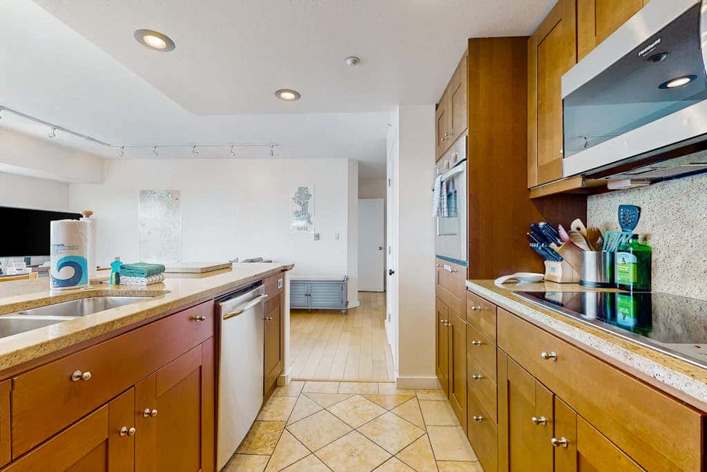 Elliott Bay Luxury Suite of Newmark
