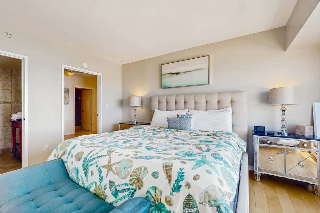 Elliott Bay Luxury Suite of Newmark