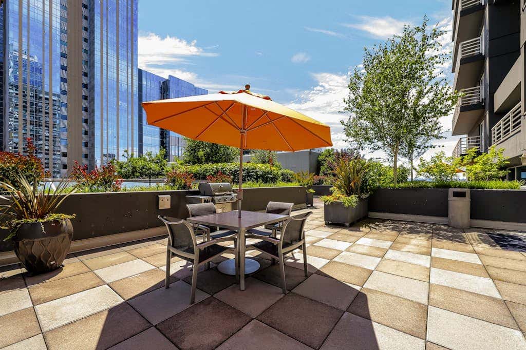 Elliott Bay Luxury Suite of Newmark