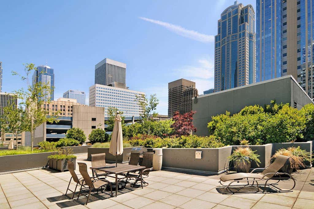 Elliott Bay Luxury Suite of Newmark