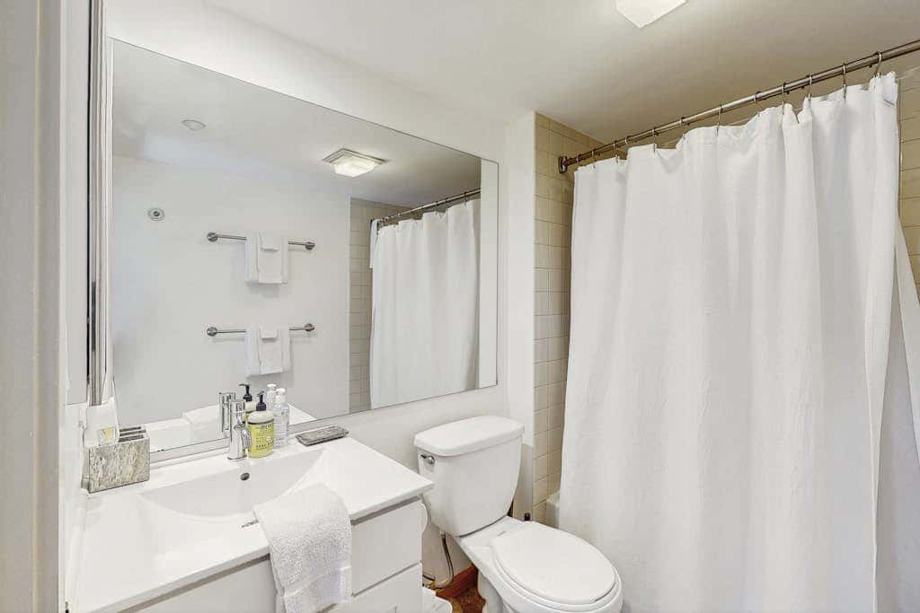 Newmark Condo Suite