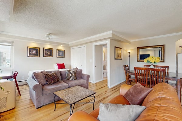 14th-Floor Family-Friendly Condo in Downtown Seattle w/City Views & Free WiFi