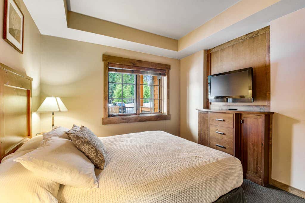 Trailhead Lodge #108