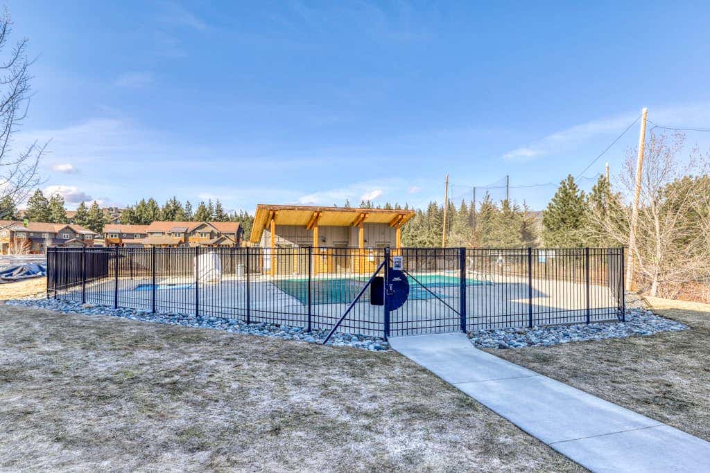 Trailhead Lodge #108