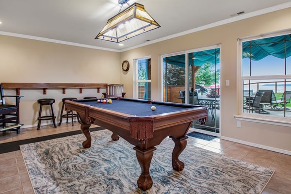 Luxury Home w/Exercise Pool & Hot Tub, Free WiFi, Fire Pit, Deck, & Game Room