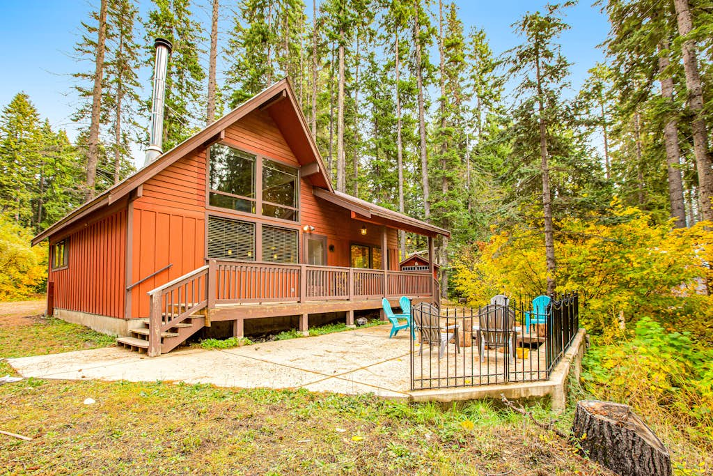 Peak-a-View Lakehouse