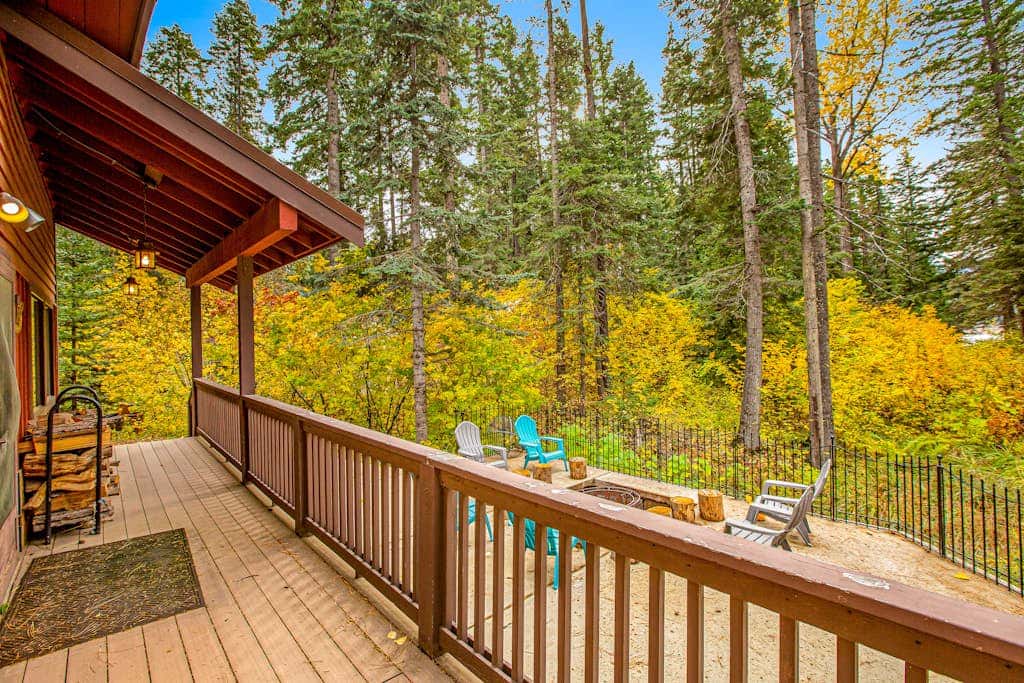Peak-a-View Lakehouse