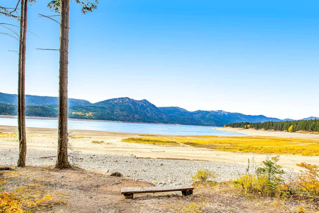 Peak-a-View Lakehouse