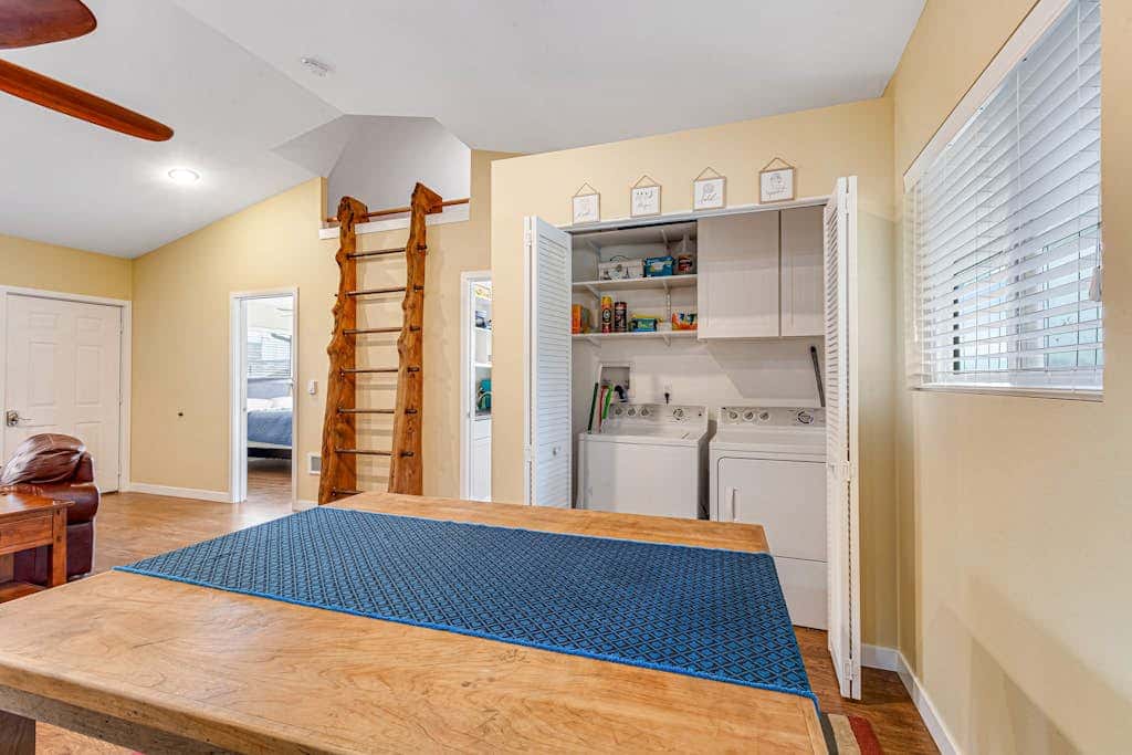 Summit Lake Guesthouse