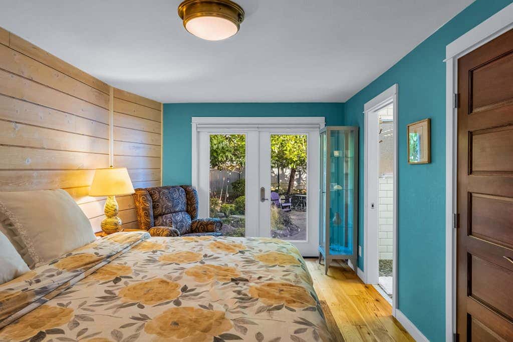 Shaws Cove Beachouse