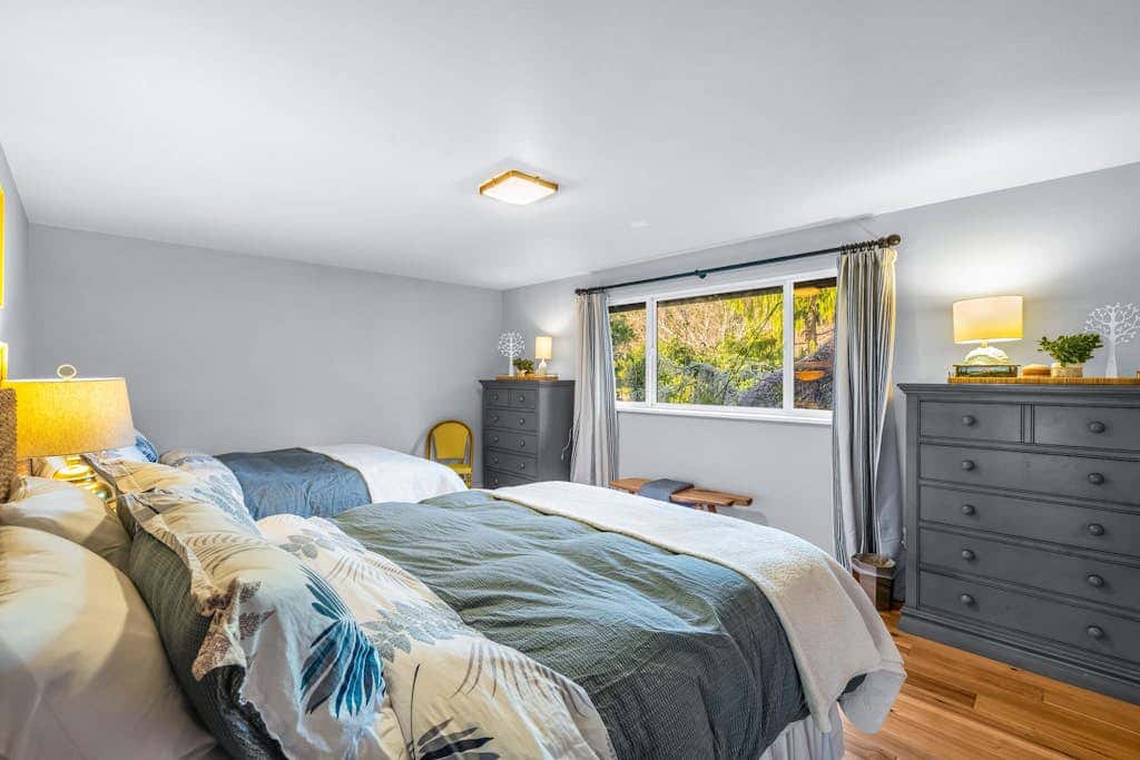 Shaws Cove Beachouse