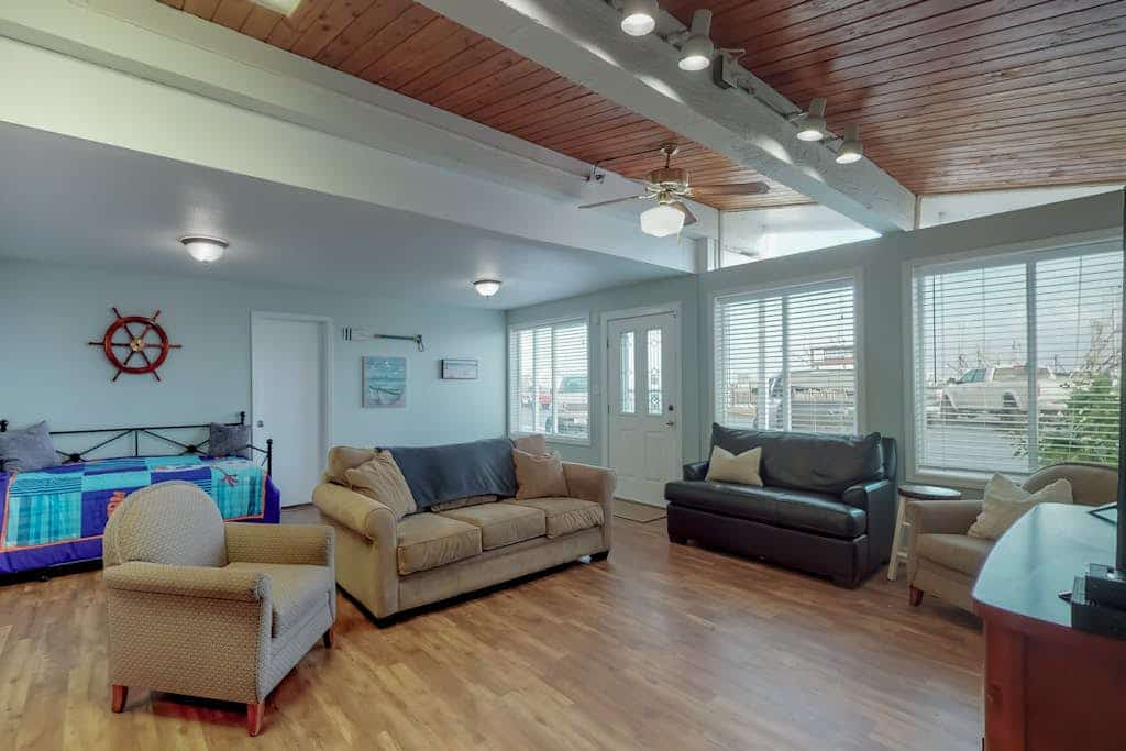 Bayfront guest house - amazing view of Westport Marina, near Float 3 & museum