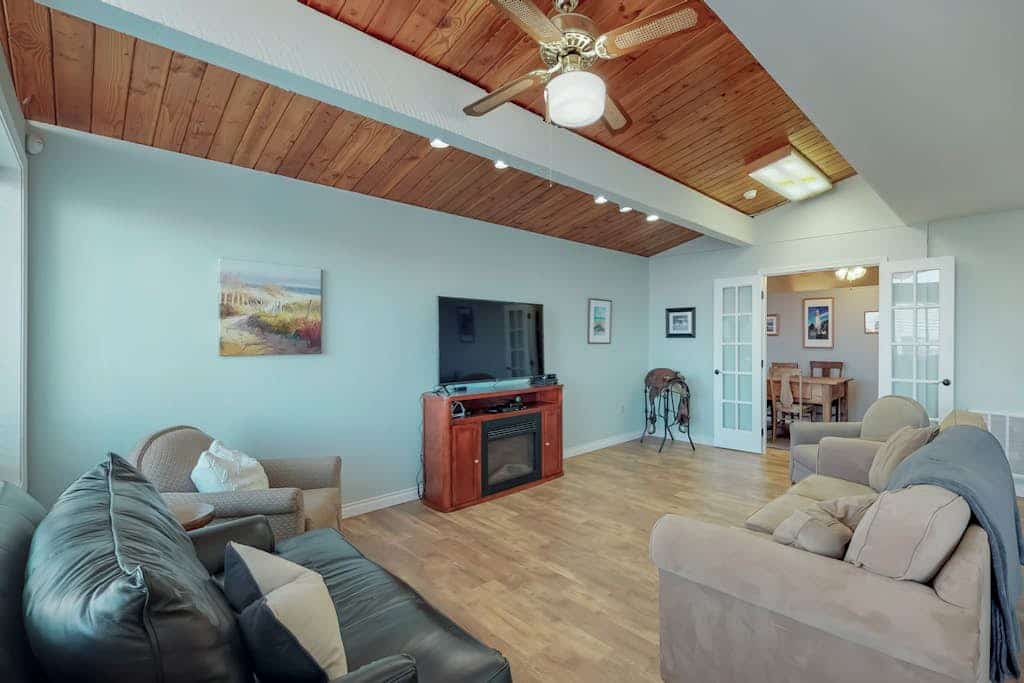 Bayfront guest house - amazing view of Westport Marina, near Float 3 & museum
