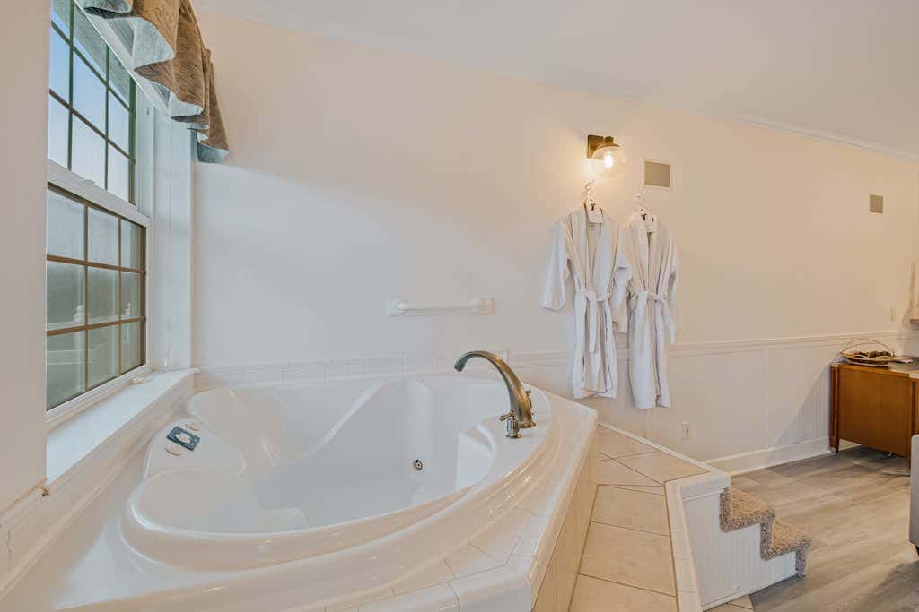The Charleston at the Judith Ann Inn