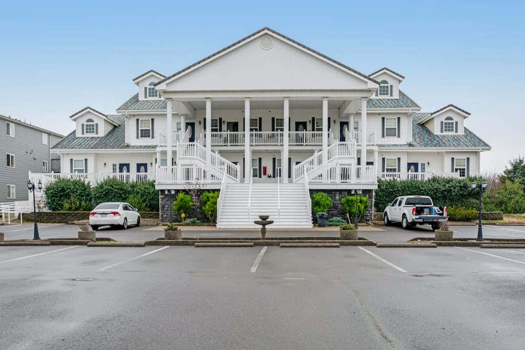 The Charleston at the Judith Ann Inn