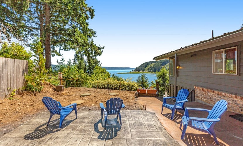 Waterfront home on Hood Canal with gorgeous view, balcony, deck, & washer/dryer