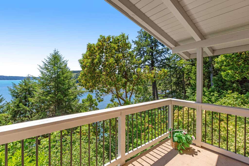 Waterfront home on Hood Canal with gorgeous view, balcony, deck, & washer/dryer