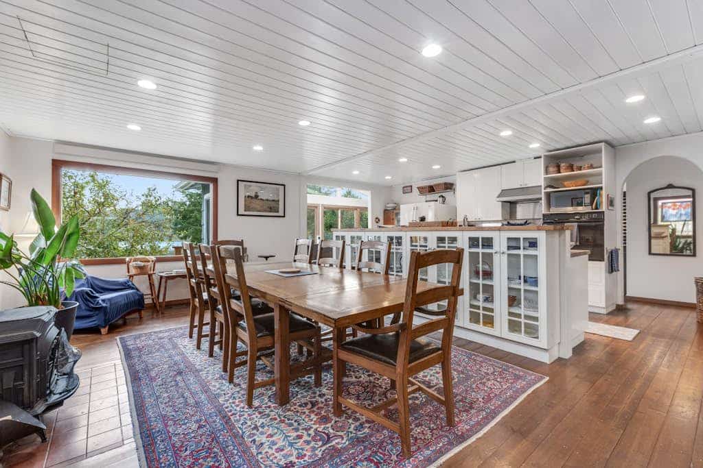 Waterfront house & cottage with private beach, kayaks, SUPs, 4 decks - dogs OK