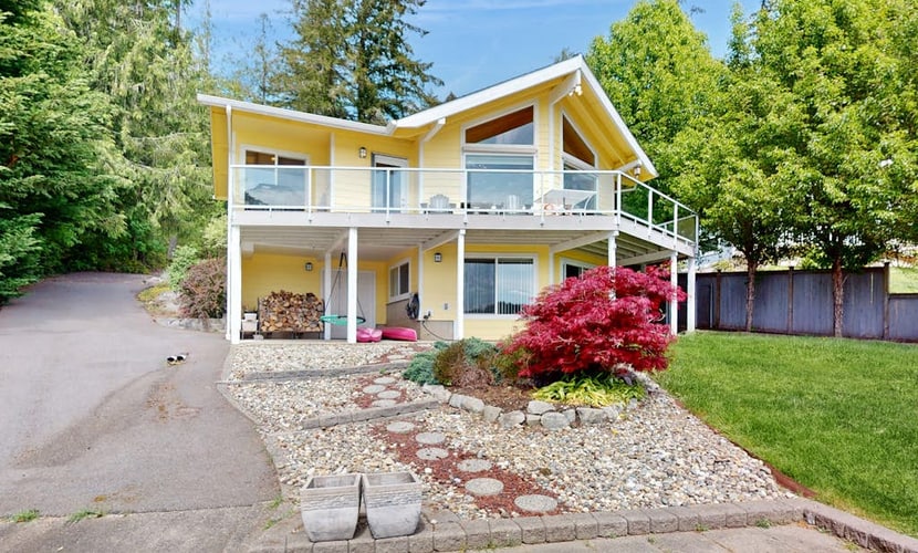 Private Waterfront Living with PNW Charm & Outdoor Adventure