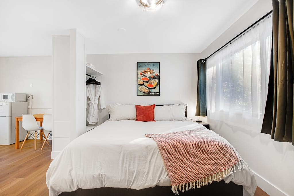 Mount Walker Suite, Room 12 at Mount Walker Inn