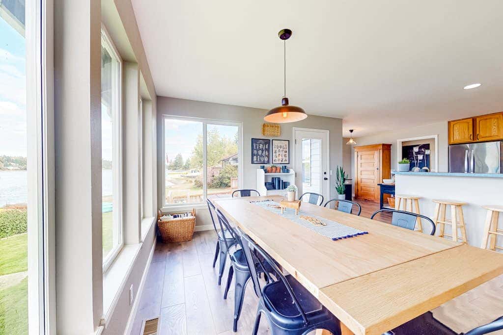 WatersEdge Beach House