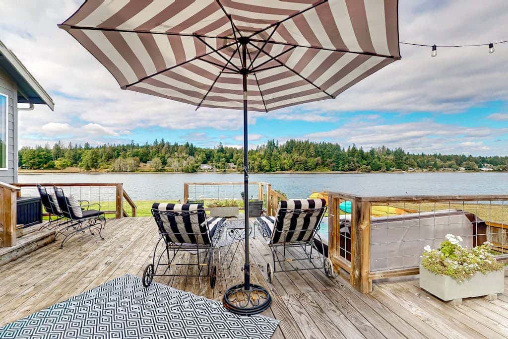 WatersEdge Beach House