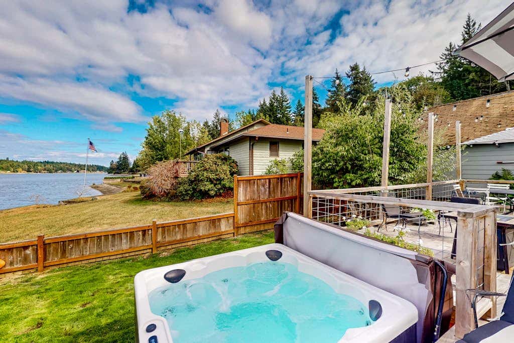 WatersEdge Beach House
