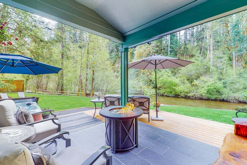 Tahuya River Lodge - Whole Property