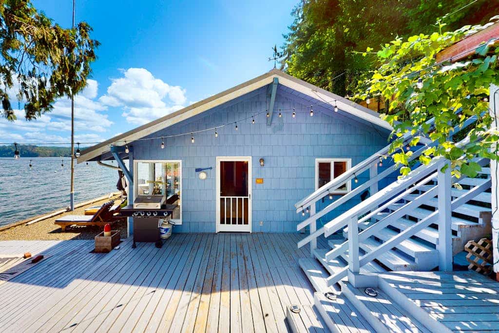 Waterfront, dog-friendly home with amazing scenery, private beach & decks