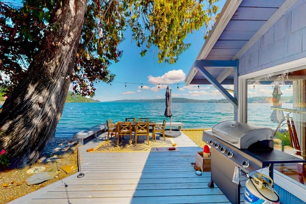 Waterfront, dog-friendly home with amazing scenery, private beach & decks