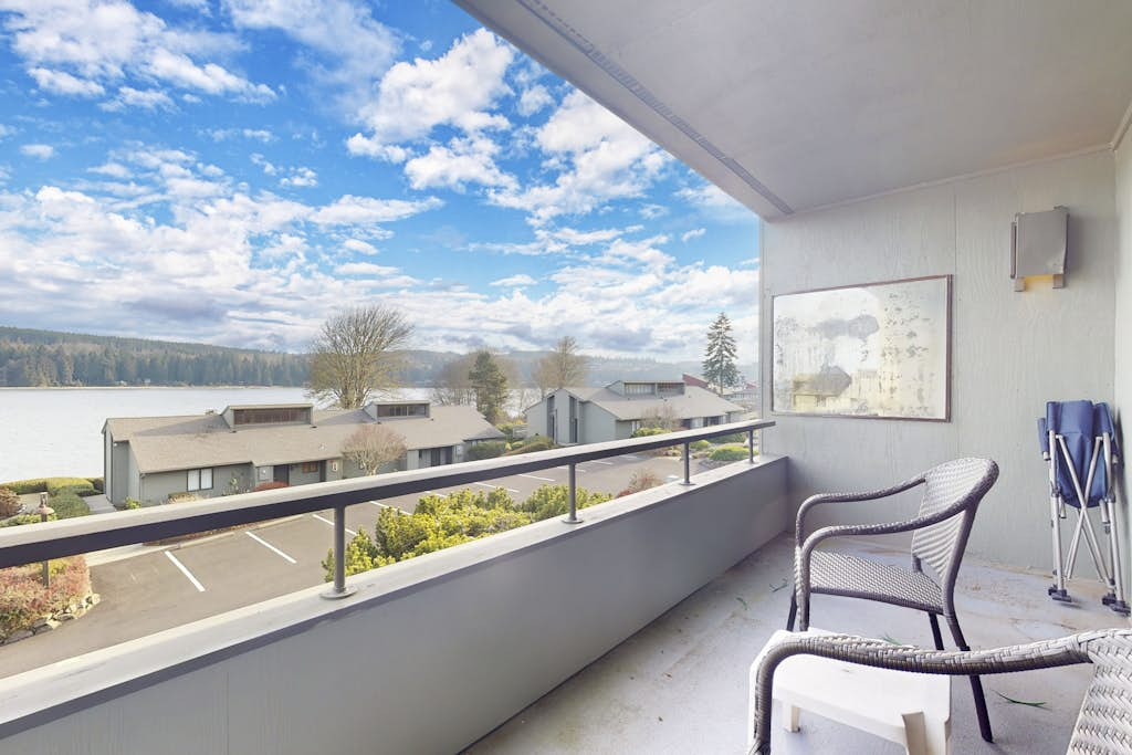 Bayfront Retreat A