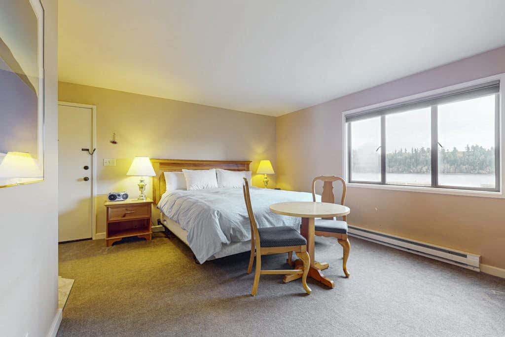 Bayfront Retreat A