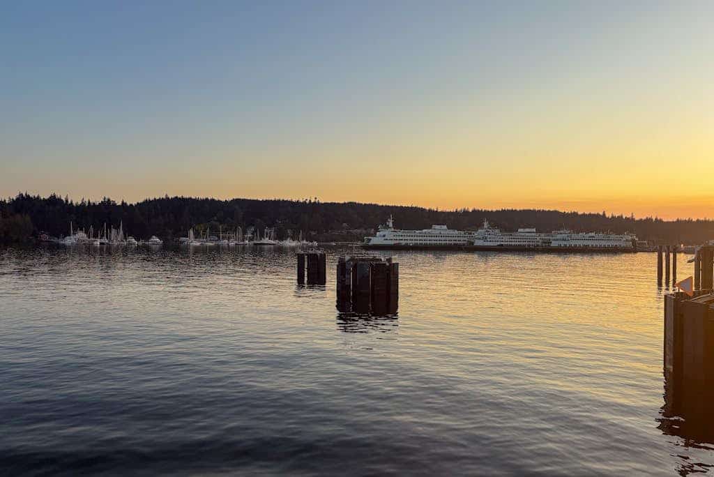 Waterfront Retreat w/ Private Dock, Hot Tub + Starlink – Walk to Ferry