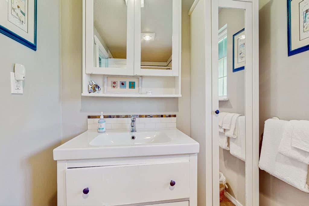 Ten Pines Cottage in Ocean Shores